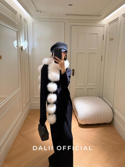 2602101     狐狸🦊毛围巾 氛围感围巾 商品图2