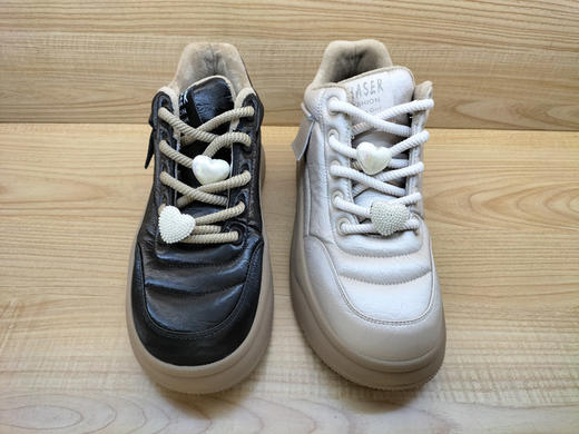 2024冬季女鞋新款豪行24451366M加绒时尚运动鞋休闲高帮系带棉鞋 商品图2