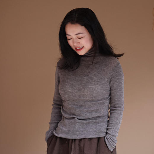 The verse 水溶羊毛打底衫 商品图0