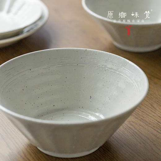 【系列满39元包邮】复古白粉引陶瓷餐盘/大汤碗/拉面碗/沙拉碗/深盘（基地直发-中通快递）| 多种规格，日本进口【合作生产，公平贸易】 商品图6