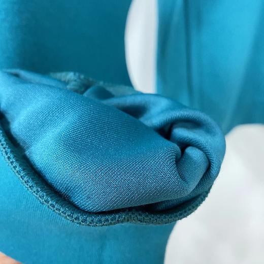 Taylormade 高尔夫女款 圆领口袋 宽松字母长袖运动卫衣 空气层面料 商品图9