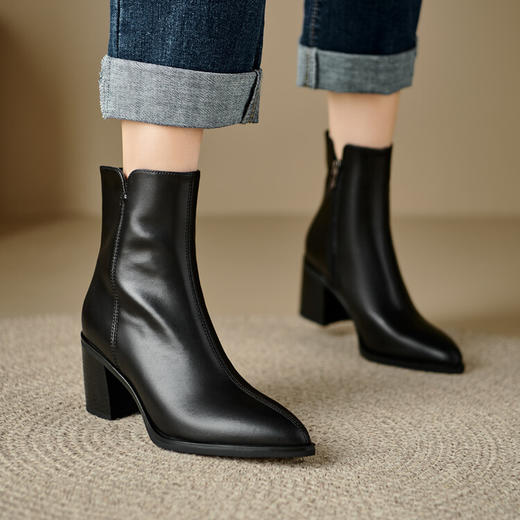 【预售5天】法式复古尖头粗跟短靴女单靴秋冬款英伦风高跟显瘦马丁靴YLD&X983 商品图6