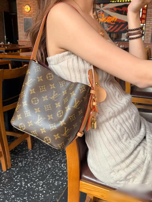 Lv 老花 All IN BB 斜挎包 商品图4
