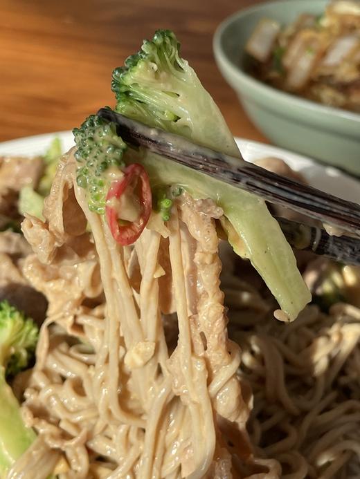 荞麦面条丨配料表只有荞麦粉和水，冷冻鲜面，出口级品质，劲道顺滑爽口，耐煮不易断，到货及时冷冻保存，⭐️顺丰快递 商品图4