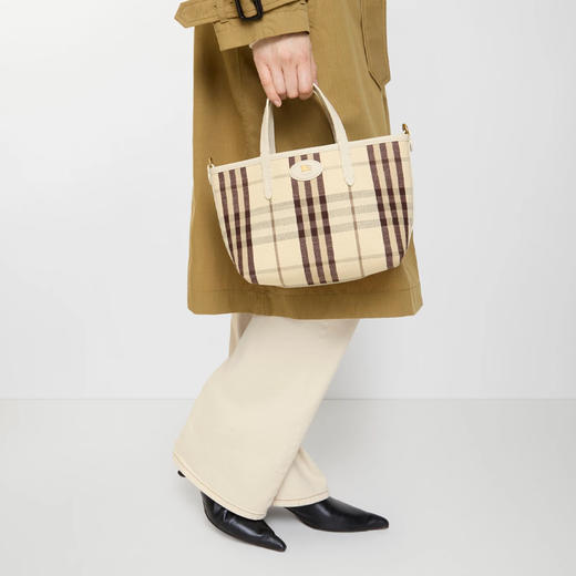 BURBERRY 巴宝莉 女士迷你双面 Bloomsbury 系列提挎包 米色 8119626 B7348 商品图5