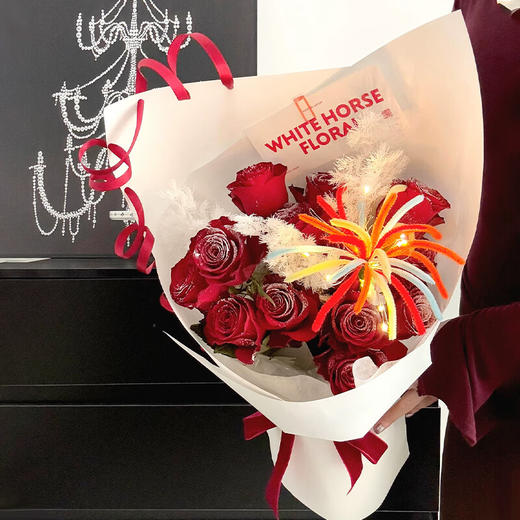 情人节烟花玫瑰鲜花花束同城配送女友闺蜜礼物北京 商品图0