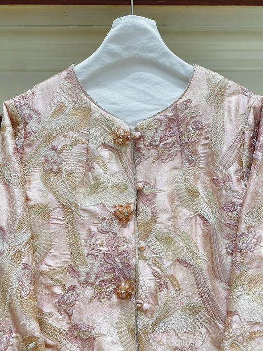 「自」全新升级【铂金会员441/天猫599/差价158】(13209)洛诗琳国风重工绣花外套2026春季新款高级感新中式复古上衣 商品图3