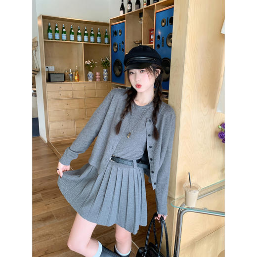 <曾小咸推荐>2.20现货秒杀 ！微信超特价！韩系针织开衫+连衣裙套装 日常218.88 立减118.89 秒杀99.99！！ 商品图1