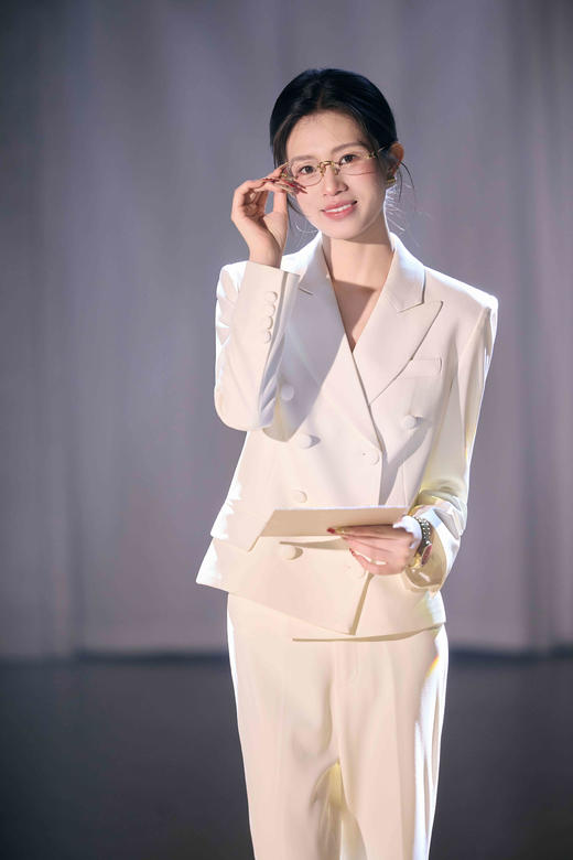 法小曼*子珍同款主持人白色西装套装气质显瘦显高西服 商品图2