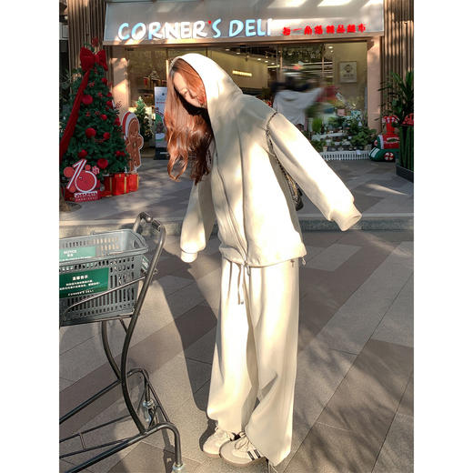 <曾小咸推荐> 2.19 现货秒杀 ！微信超特价！摇粒绒连帽卫衣 日常219.99 立减120 秒杀99.99！！摇粒绒休闲裤 日常199.99 立减120 秒杀79.99！！ 商品图3