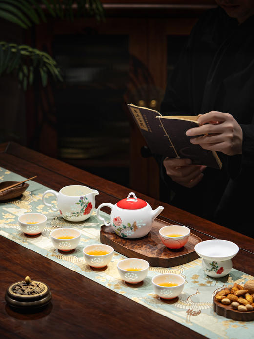 新品 富玉 | 新年结婚礼物送人景德镇国色芳华茶具套装2026新款红色新婚礼盒装 商品图3