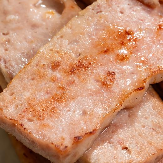 手工午餐肉丨选用黑猪肉，不添加防腐剂 ，淀粉只加了一点点， 肉味十足，到货冷冻保存。 500g/盒 ⭐️顺丰空运 商品图6