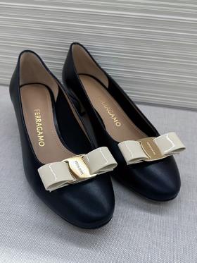 FERRAGAMO 高跟鞋女  0790843-001 .【鞋底有膜，试穿小心】