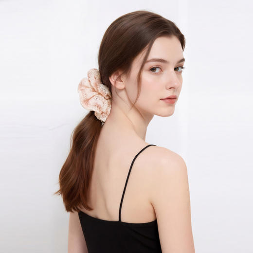 三彩2026新款波西米亚镂空针织发圈蓬松蕾丝渐变多巴胺高弹氛围感 商品图1