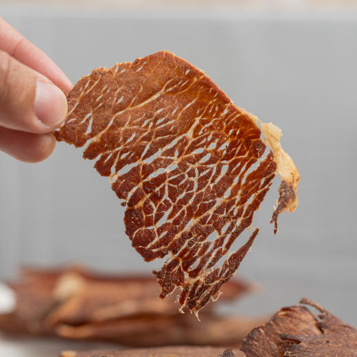 即食风干牛肉脆片|（原味、孜然味）产地：呼伦贝尔草原黄牛，散养1年半以上，传统工艺风干，保留牛肉原香，超薄香脆。100克/桶⭐️顺丰快递 商品图2