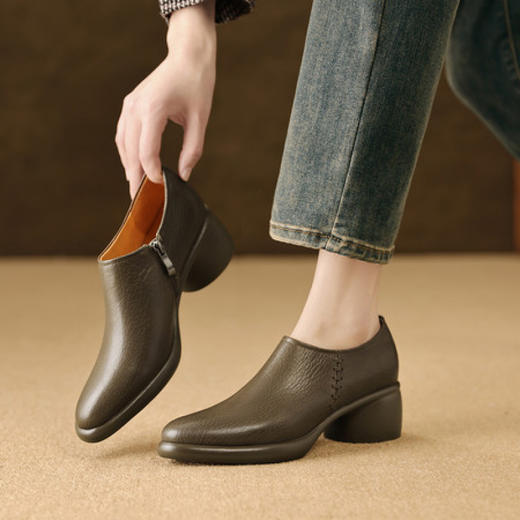 【预售5天】粗跟复古羊皮深口单鞋女春秋新款中跟及踝靴侧拉链软底小皮鞋LG&902-1686 商品图3