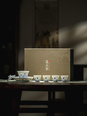 富玉窑  景德镇青花玲珑蝶舞春桃盖碗茶杯主人杯高档功夫泡茶具套装