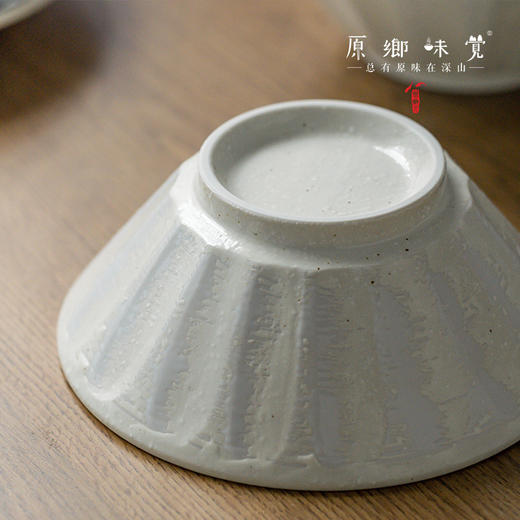 【系列满39元包邮】复古白粉引陶瓷餐盘/大汤碗/拉面碗/沙拉碗/深盘（基地直发-中通快递）| 多种规格，日本进口【合作生产，公平贸易】 商品图7