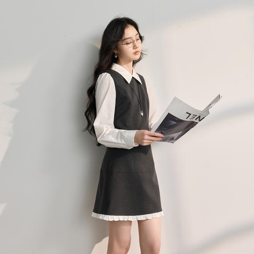 三彩2026春季新款翻领长袖假两件连衣裙A字裙木耳边短裙气质M 商品图2