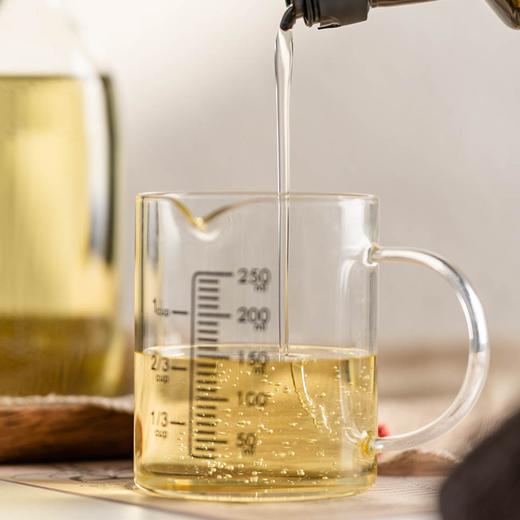 冷榨初榨牛油果油丨哈斯牛油果鲜果物理冷榨，富含Omega-9，适合宝宝辅食、健身沙拉，烟点高，可煎炸热炒，口感清爽，更适合国人口味的中式烹饪油。⭐️顺丰快递 商品图2