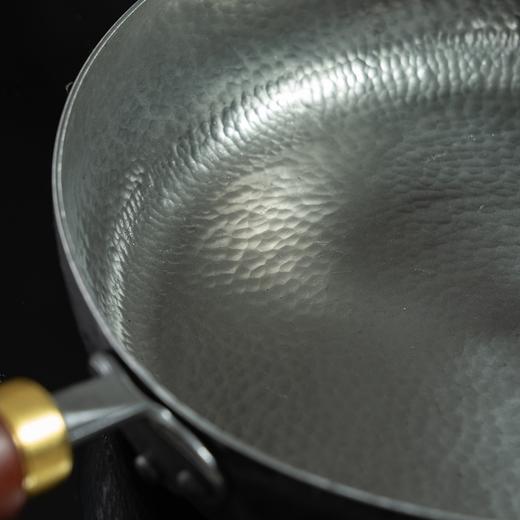 章丘非遗铁锅| 联合章丘老手艺人，从选材到锻造，18遍火候，12道工序，每一道都凝聚着匠人的智慧与心血，三款规格，随心选，32寸、30寸、26寸、24寸，不送铁勺和锅铲！！顺丰快递 商品图4