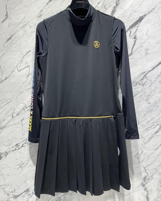 M&L春夏新款女士两件式连衣裙来了！原厂面料清爽怡人，非常显年轻的两件式连衣裙，🇰🇷工艺镭射印花，颜色明艳，搭配金色拉链，点睛之笔，百褶裙摆带来青春活力，轻量级内搭防晒长袖实用，春夏初秋均可穿！ 商品图0