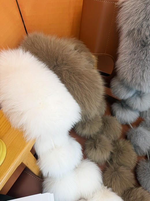 2602101     狐狸🦊毛围巾 氛围感围巾 商品图7