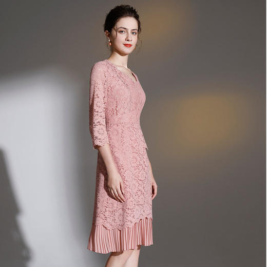 「高货deo」全新升级【铂金会员413/天猫559/差价146】(10935)洛诗琳气质蕾丝连衣裙2026春季新款收腰显瘦百褶拼接裙 商品图2