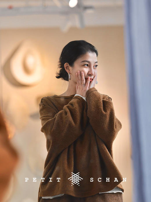 Petit Schan小闪 CLO#1035 More powerful 青出于蓝 骆驼绒羊绒圈纱手工染套头卫衣 商品图0