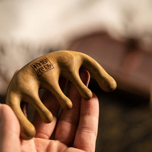 极客定制经络梳/鹿角按摩梳/金丝檀两指按摩梳丨纯手工打磨，每一把都很有特点，各不相同⭐️顺丰快递 商品图2