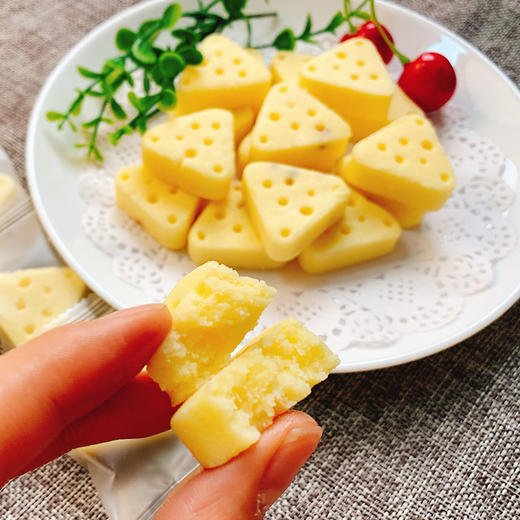 鲜牛奶芝士酪 添加牛奶+芝士 芝士浓香 口感软糯不腻 每100g添加10克芝士粉 商品图1