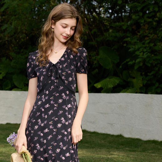 【理想裙】三彩2026春季新款法式浪漫碎花裙V领A字连衣裙长裙M 商品图2