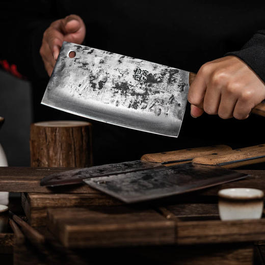 【顺丰快递】极客手工锻打刀具｜美食之都 中国乐山 手工锻打 长城特钢刀身 用完及时擦拭干净，避免生锈 进口柚木刀柄 坚韧锋利  终身售后 商品图6