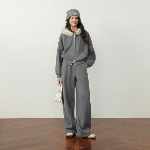 【严选】诗凡黎不可拆卸连帽毛领宽松型两件套加绒卫衣套装时髦弯刀裤26春7H2291001 商品图4