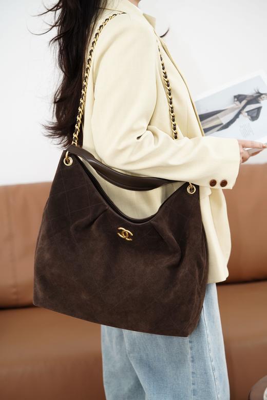 香奈儿 26C 早春新款 嬉皮hobo MAXI 麂皮棕（LZ） 商品图2