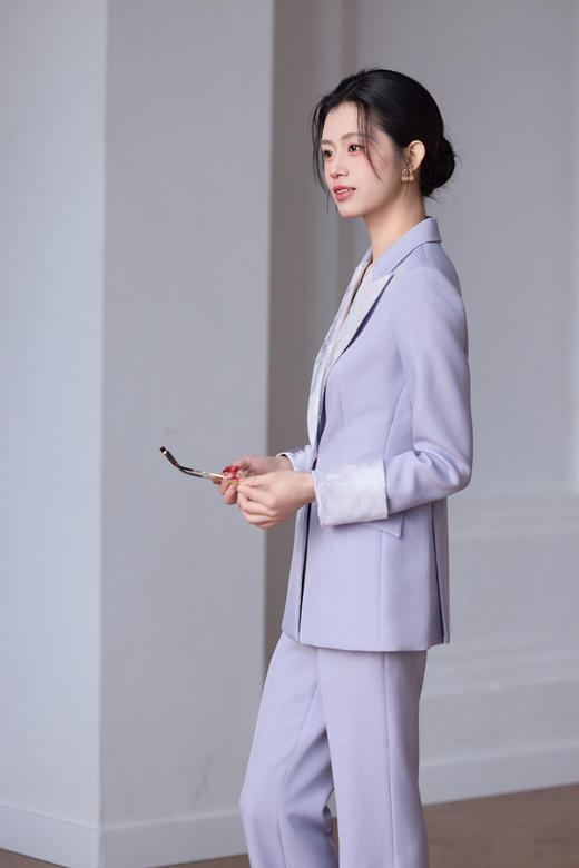 法小曼*子珍/紫色新中式套装时尚播音主持人西装缎领国风年会职业装高级FYCP035 商品图0