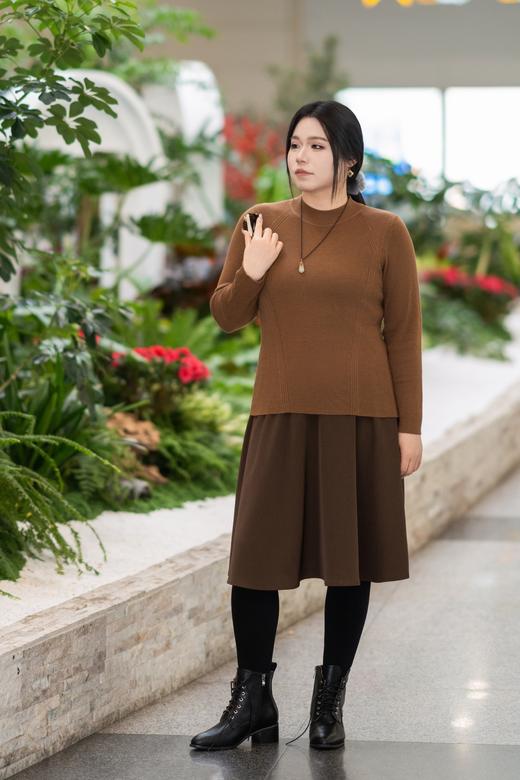 【羊毛打底衫】【半高领】高弹保暖  奢侈品牌同款扬子纱线  半高领舒适轻盈  隐形腰节线遮肉显瘦~ 商品图2