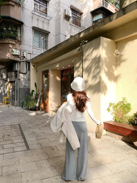 <曾小咸推荐>3.17现货秒杀 ！微信超特价！韩系蕾丝边打底衫 日常129.99 立减70 秒杀59.99！！休闲裤  秒杀79.99！ 商品图9