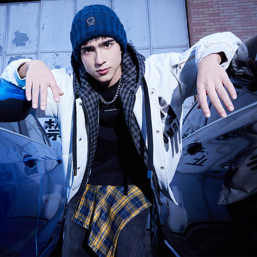 【新品上新】HX 冬季带帽茄克衫C105540038101 商品图2