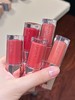 【特供深圳南通市场，代购集散地】兰蔻 是我爆汁丰唇蜜 一涂嘴唇立马QQ弹，是非常juicy的果冻唇效果 而且颜色都好清透，不会太浓 很有淡颜氛围～又能恰好遮盖住唇色！ 商品缩略图0