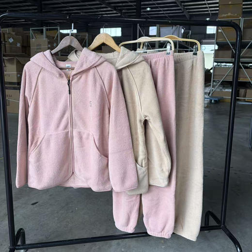 女士连帽休闲睡衣套装果粒绒保暖可外穿家居服套装【24R41462】 商品图5