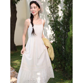 鹿向南「山茶漫记」米白色方领吊带连衣裙女春高腰显瘦巨好看长裙