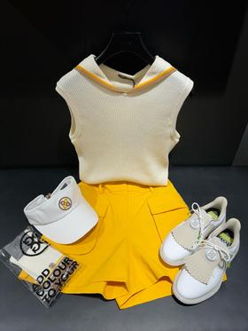 G家新款女士海军领针织背心来啦！渠道高品质❗️元气减龄还🉐是海军领！显得颈部线条更加修长，非常有秋日氛围感的一件单品，可多季搭配的款式，棉与功能纱线混纺，弹力十足且很亲肤，穿着感受简直不要太好哦！