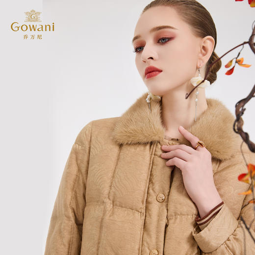 【鹅绒】乔万尼新中式水貂毛领精致提花保暖短款羽绒服ED4T723 商品图2