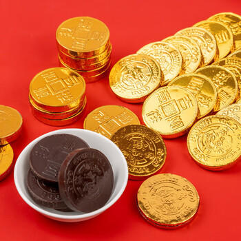 徐福记金币巧克力320g 约26枚糖果礼盒 代可可脂牛奶味 休闲零食 伴手礼 /休闲食品 /糖果 /糖果礼盒/礼包 商品图5