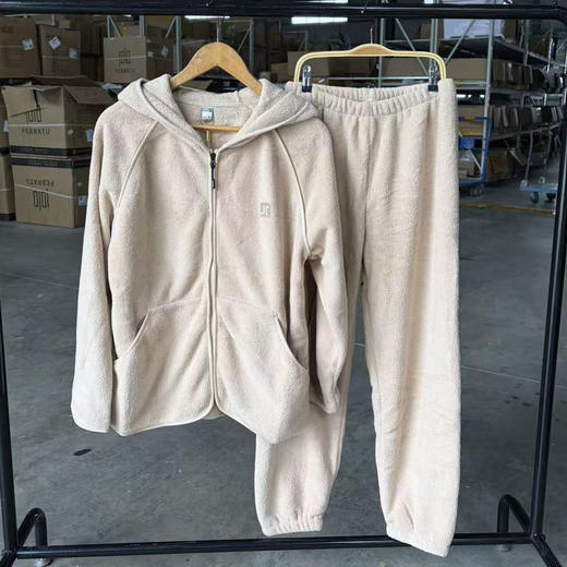 女士连帽休闲睡衣套装果粒绒保暖可外穿家居服套装【24R41462】 商品图2