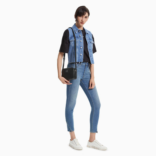 706456149286 卡尔文克雷恩Calvin Klein CK女包休闲时髦镜面LOGO长方形单肩背提相机包DH2765【尺寸以实物图为准】 商品图4