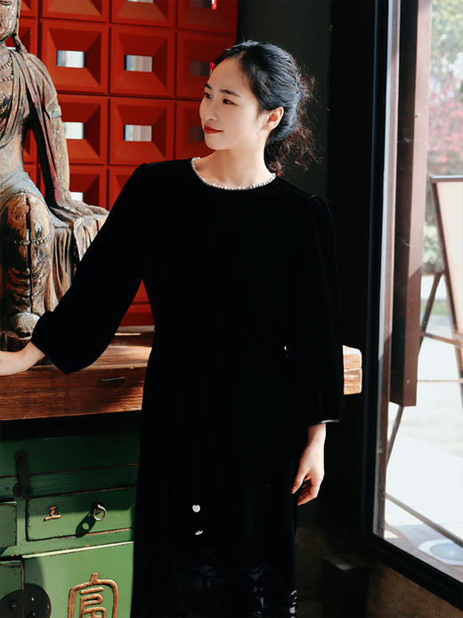 【100%桑蚕丝】 真丝丝绒长裙   过年约会、参加各种聚餐聚会总要一件能撑场面的裙子，这几条裙子藏肉显瘦不紧绷  自带优雅和贵气 商品图13