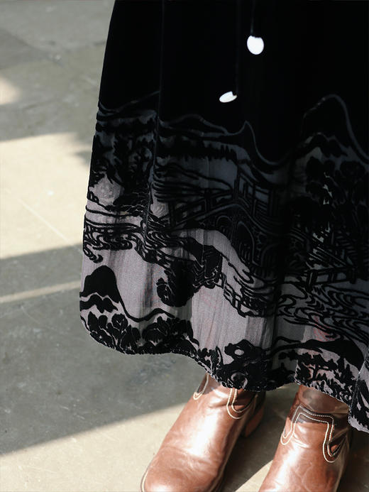 【100%桑蚕丝】 真丝丝绒长裙   过年约会、参加各种聚餐聚会总要一件能撑场面的裙子，这几条裙子藏肉显瘦不紧绷  自带优雅和贵气 商品图14