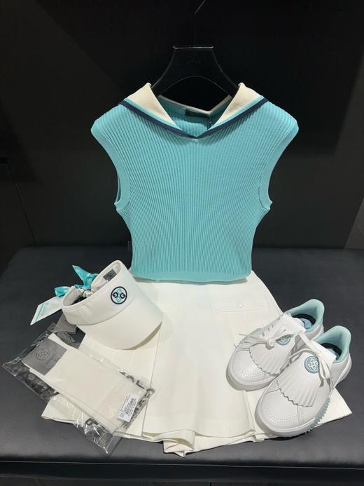 G家新款女士海军领针织背心来啦！渠道高品质❗️元气减龄还🉐是海军领！显得颈部线条更加修长，非常有秋日氛围感的一件单品，可多季搭配的款式，棉与功能纱线混纺，弹力十足且很亲肤，穿着感受简直不要太好哦！ 商品图1